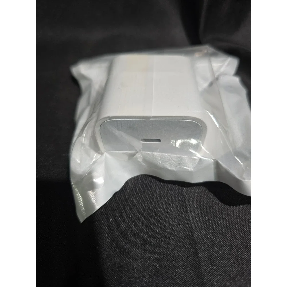 Adaptive Rapid Fast Charger Cube 20W Adapter USB-C Cord